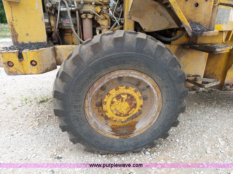 image for item K1172 1979 Caterpillar 920 wheel loader