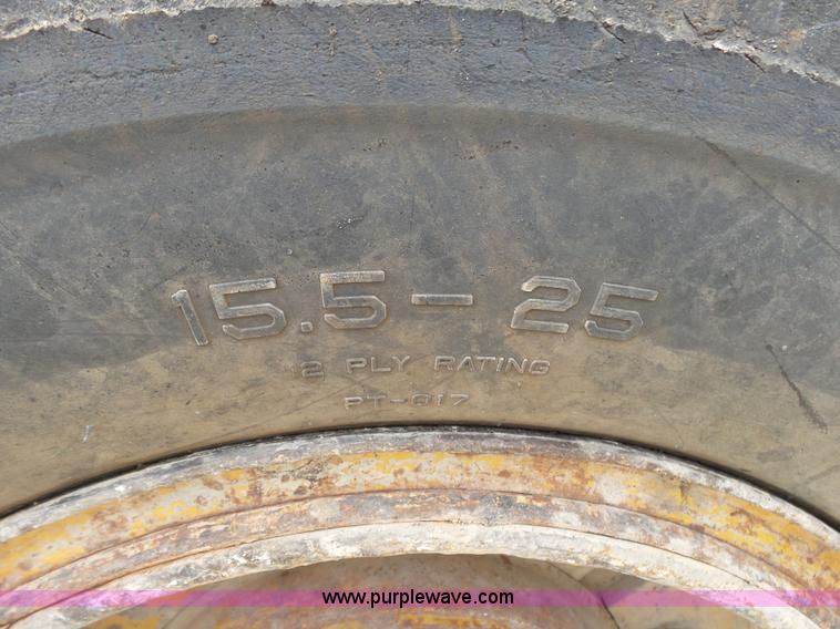 image for item K1172 1979 Caterpillar 920 wheel loader