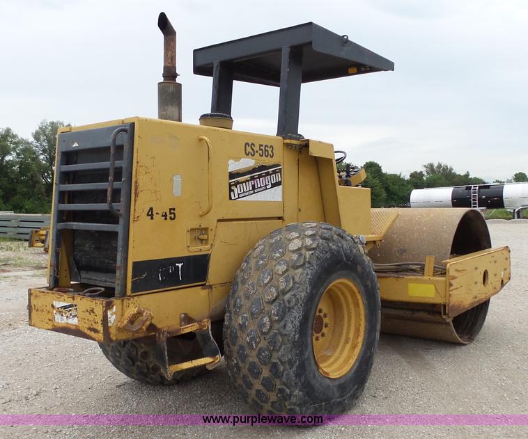 image for item K1173 1993 Caterpillar CS-563 single drum roller