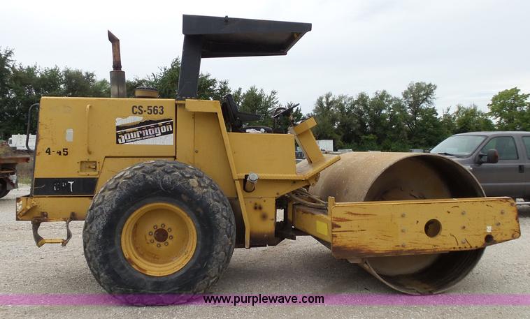 image for item K1173 1993 Caterpillar CS-563 single drum roller