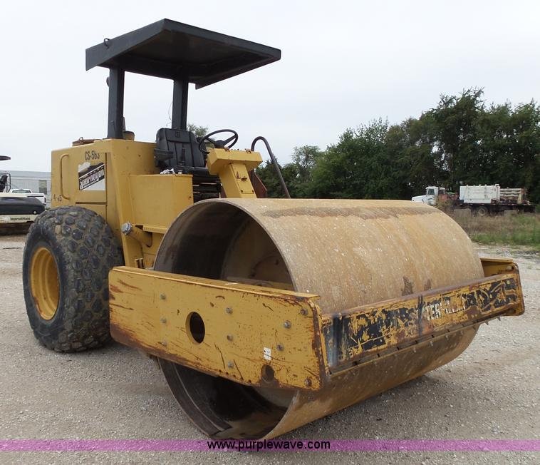 image for item K1173 1993 Caterpillar CS-563 single drum roller