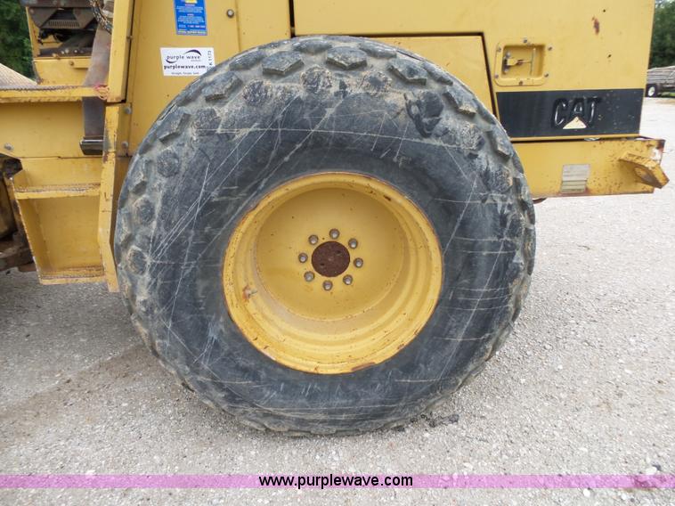 image for item K1173 1993 Caterpillar CS-563 single drum roller