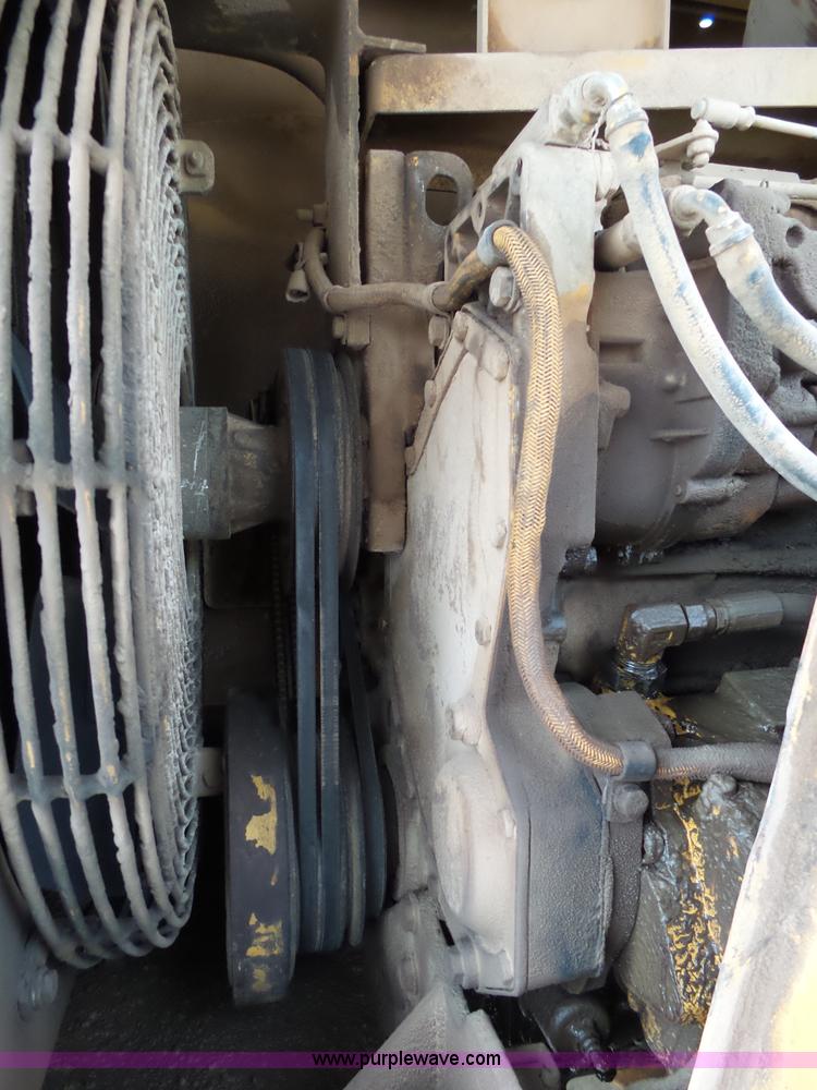 image for item K1173 1993 Caterpillar CS-563 single drum roller