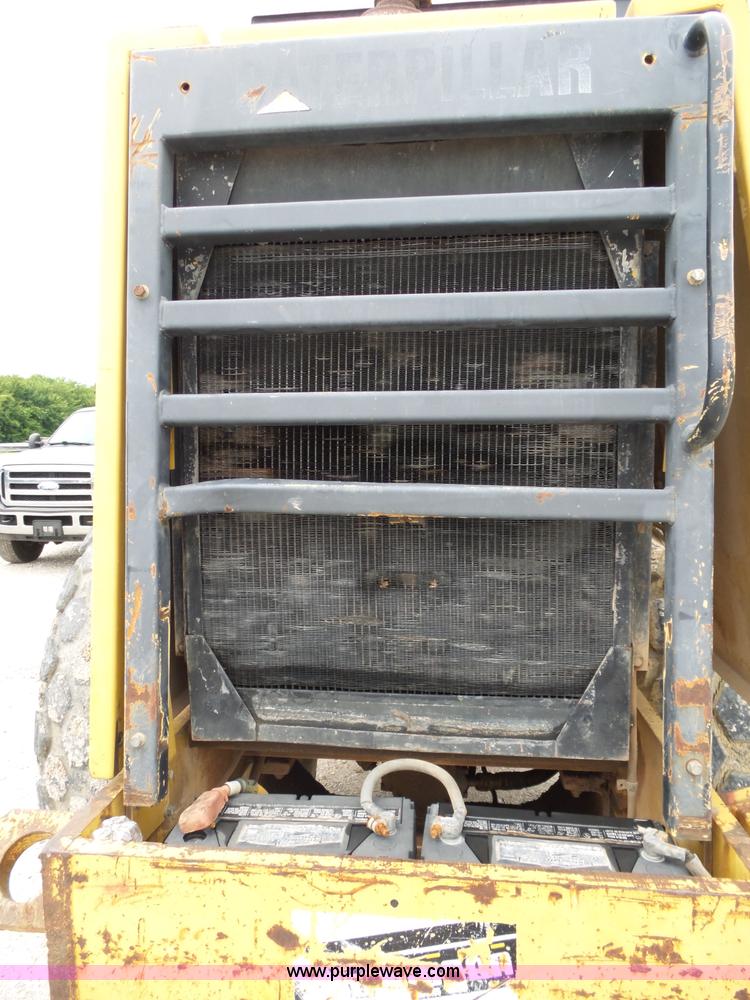 image for item K1173 1993 Caterpillar CS-563 single drum roller