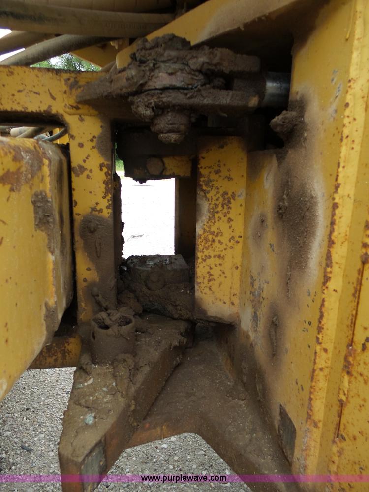 image for item K1173 1993 Caterpillar CS-563 single drum roller