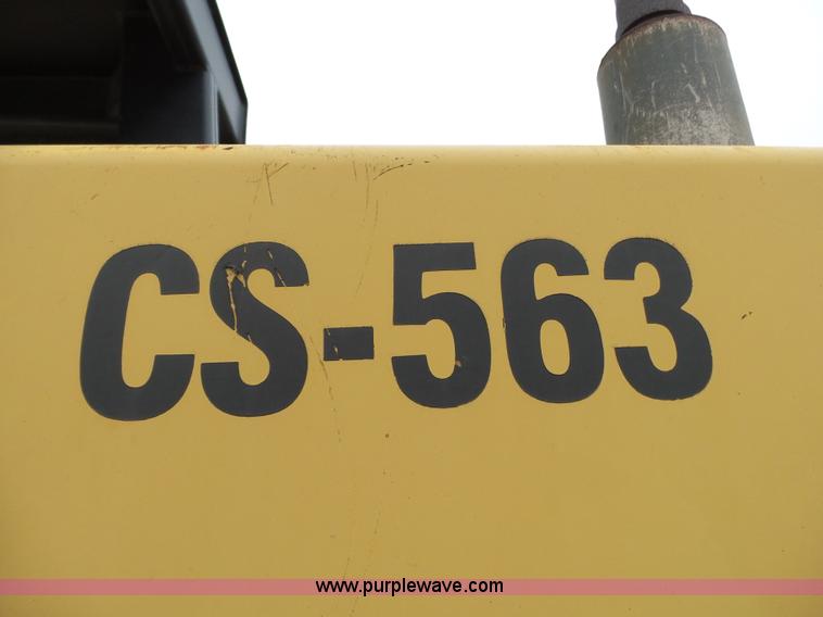 image for item K1173 1993 Caterpillar CS-563 single drum roller