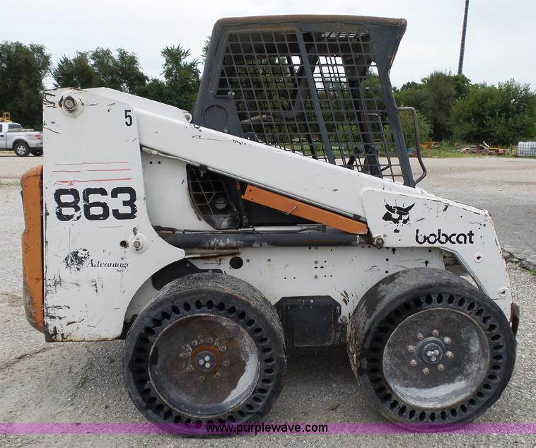 image for item K1174 2000 Bobcat 863 skid steer