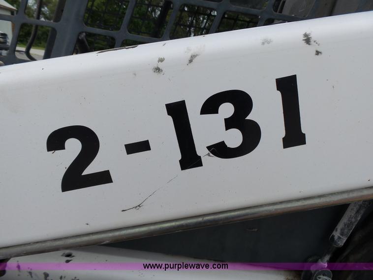 image for item K1174 2000 Bobcat 863 skid steer