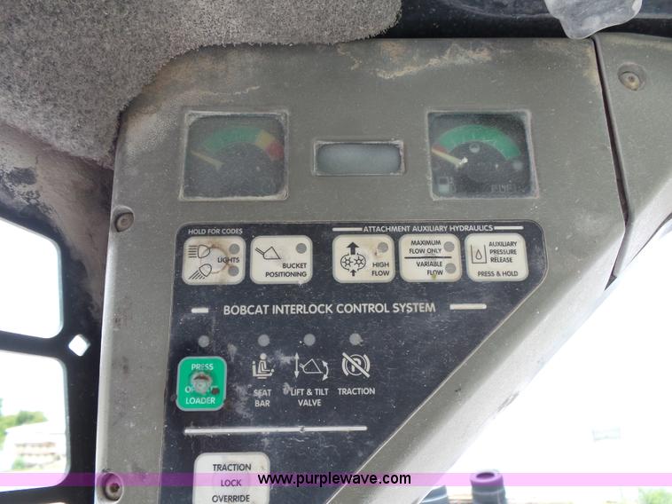 image for item K1174 2000 Bobcat 863 skid steer