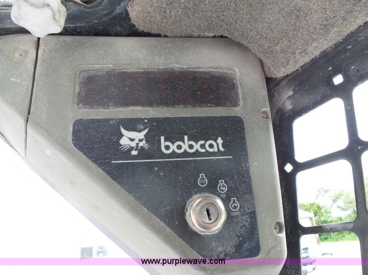 image for item K1174 2000 Bobcat 863 skid steer
