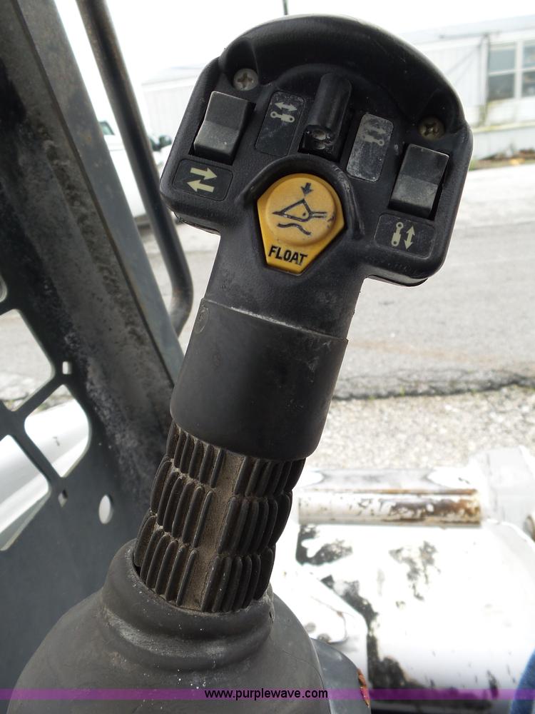 image for item K1174 2000 Bobcat 863 skid steer