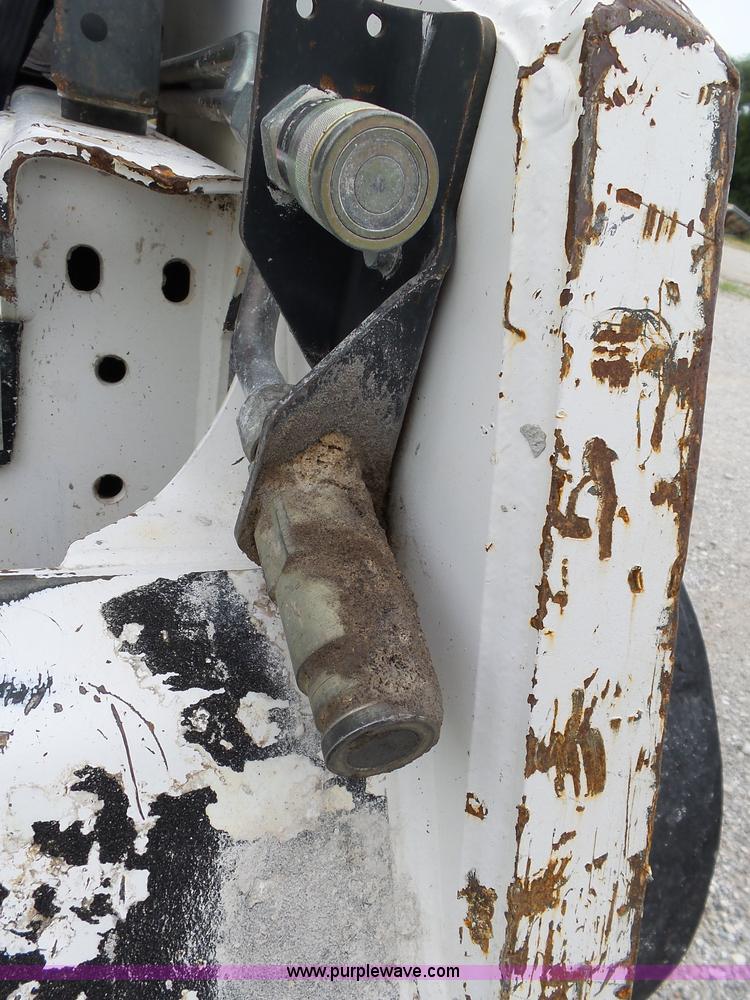 image for item K1174 2000 Bobcat 863 skid steer