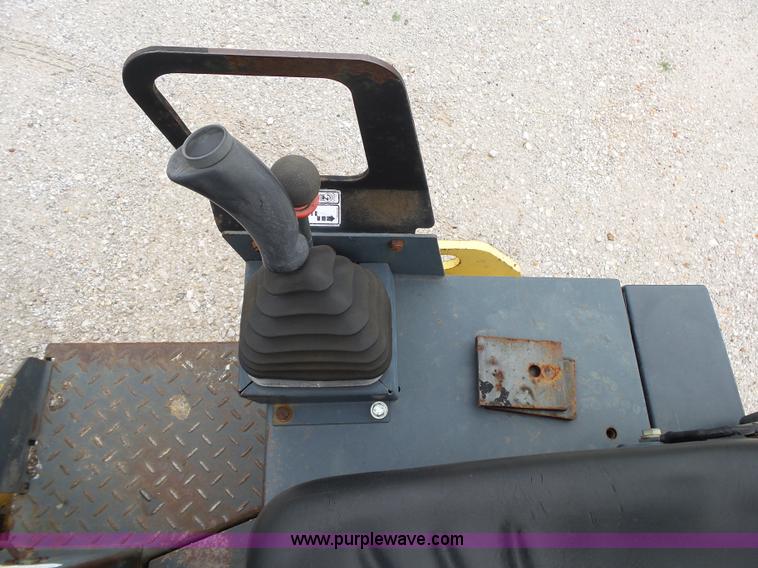 image for item K1176 1998 Bomag BW120AD-3 double drum roller