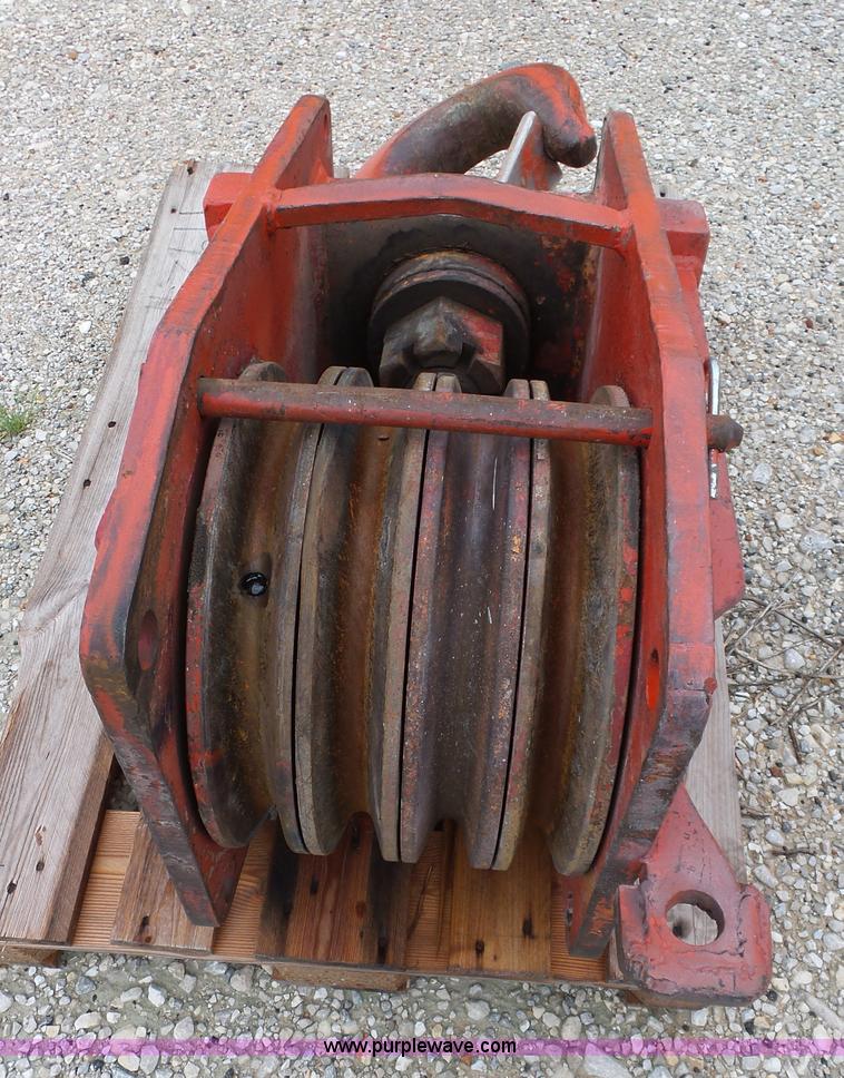 image for item K1177 Four line crane hook