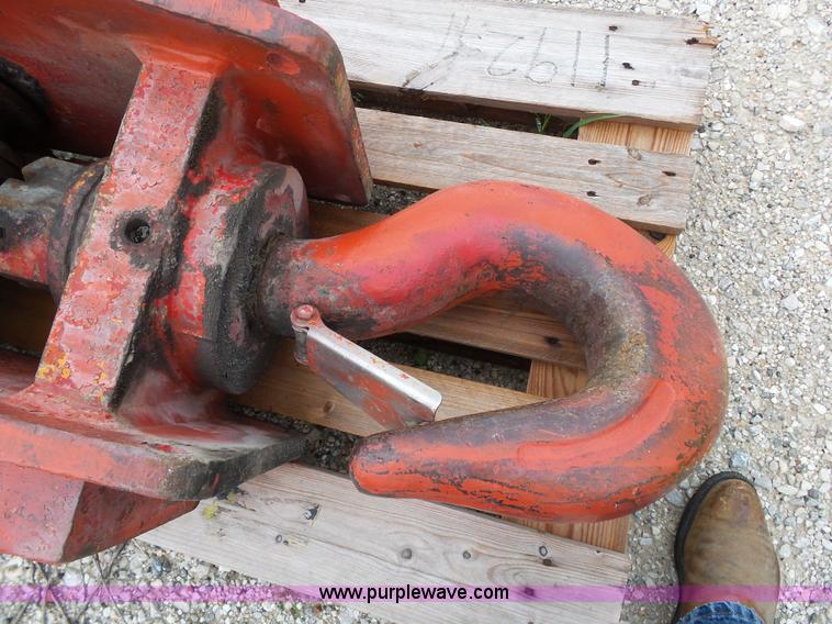image for item K1177 Four line crane hook