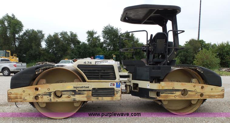 image for item K1179 2005 Ingersoll Rand DD-118HF double drum roller