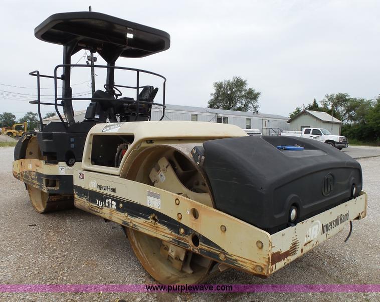 image for item K1179 2005 Ingersoll Rand DD-118HF double drum roller
