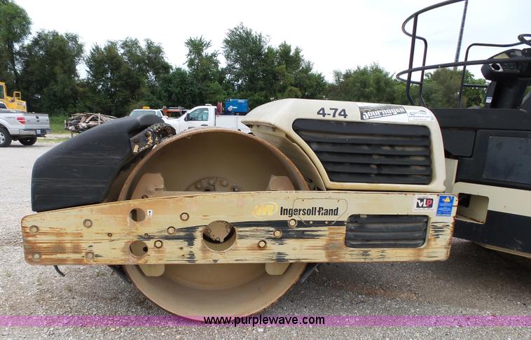 image for item K1179 2005 Ingersoll Rand DD-118HF double drum roller