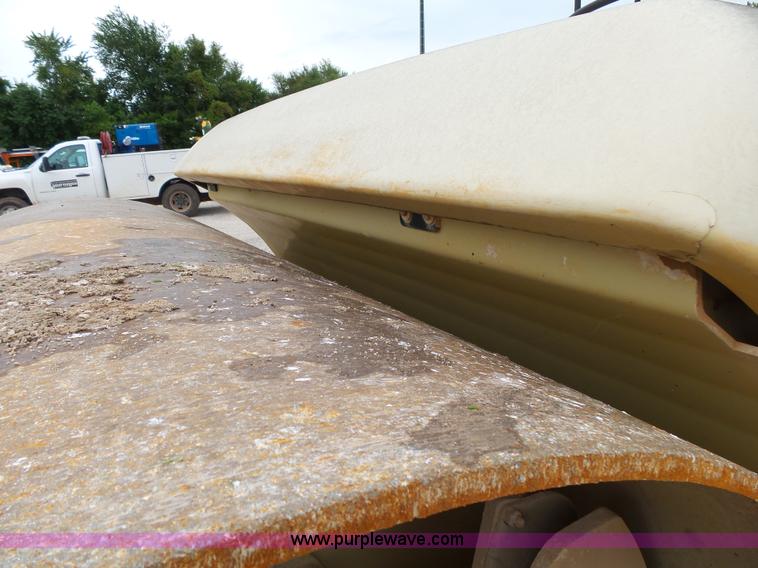 image for item K1179 2005 Ingersoll Rand DD-118HF double drum roller