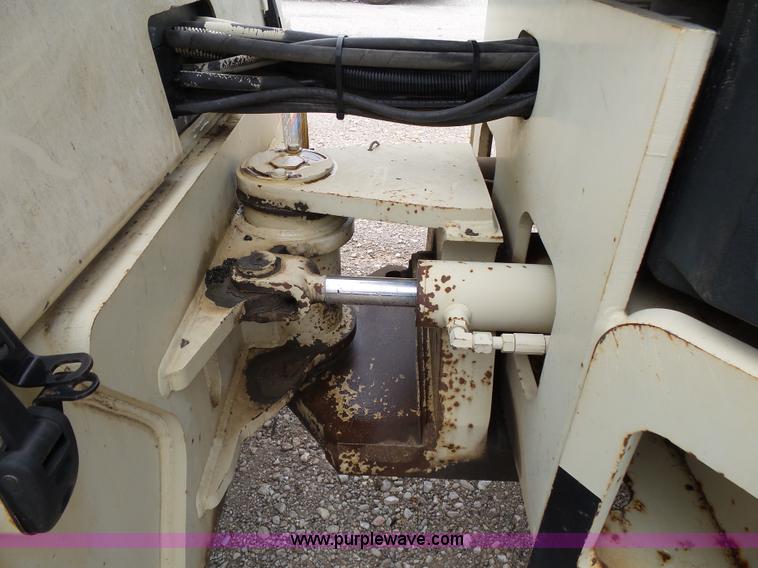 image for item K1179 2005 Ingersoll Rand DD-118HF double drum roller