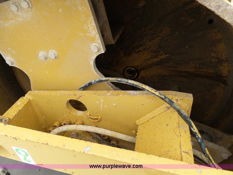 image for item K1180 2001 Caterpillar CB-534C double drum roller