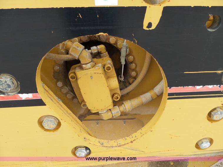 image for item K1180 2001 Caterpillar CB-534C double drum roller