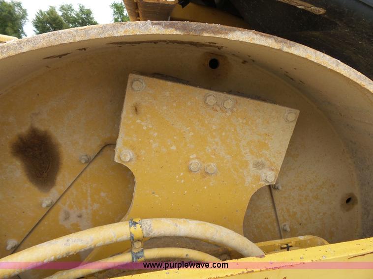 image for item K1180 2001 Caterpillar CB-534C double drum roller