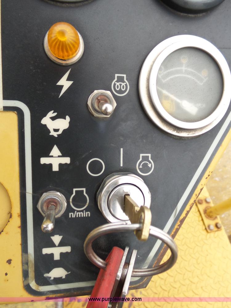 image for item K1180 2001 Caterpillar CB-534C double drum roller