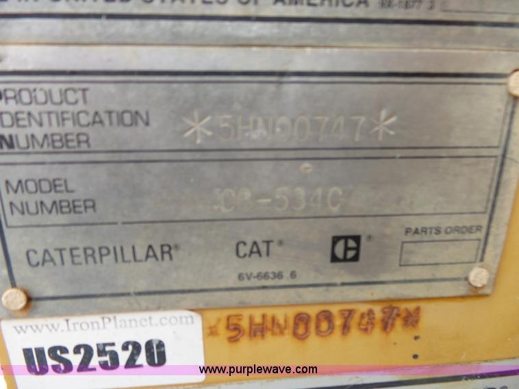 image for item K1180 2001 Caterpillar CB-534C double drum roller