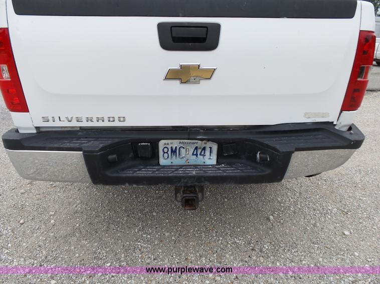 image for item K1181 2007 Chevrolet Silverado 2500HD pickup truck