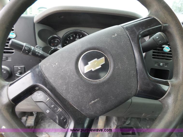 image for item K1181 2007 Chevrolet Silverado 2500HD pickup truck