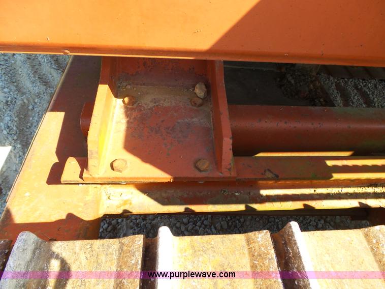 image for item K1182 1995 Ditch Witch HT100 rock saw