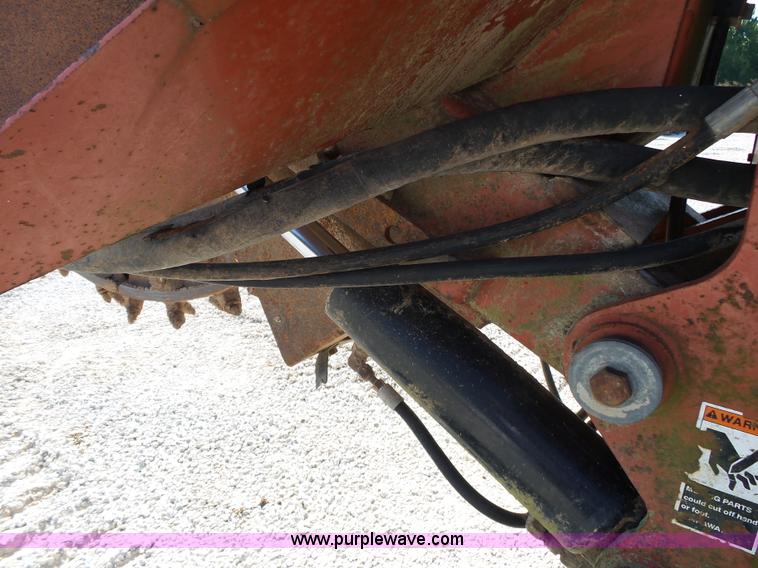 image for item K1182 1995 Ditch Witch HT100 rock saw