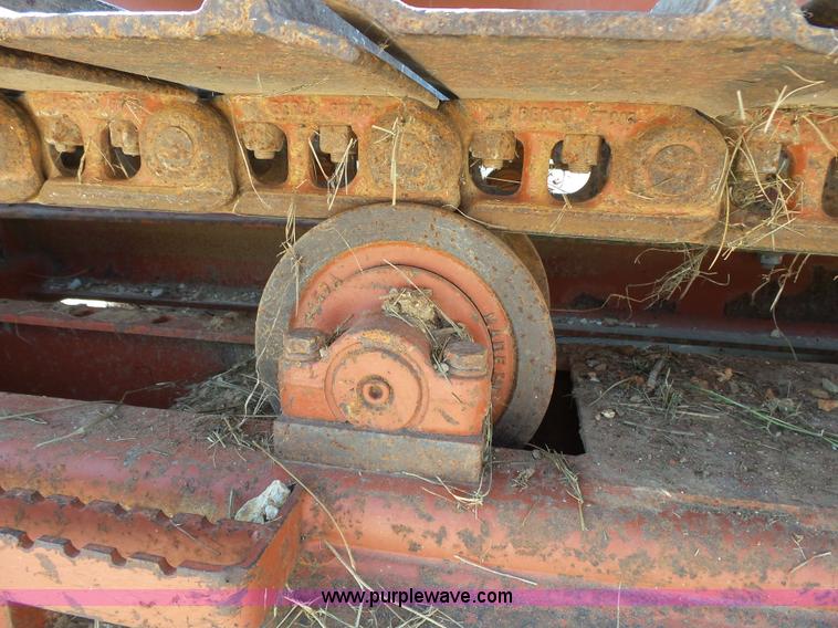 image for item K1182 1995 Ditch Witch HT100 rock saw