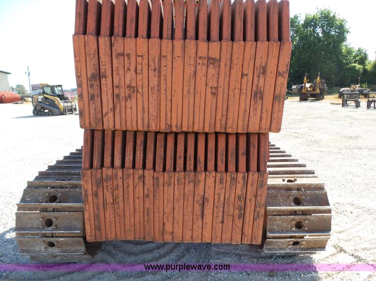 image for item K1182 1995 Ditch Witch HT100 rock saw