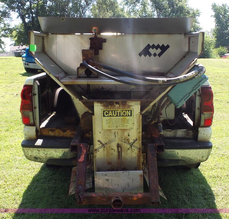 image for item K1712 2003 Chevrolet Silverado 2500HD Ext. Cab pickup truck