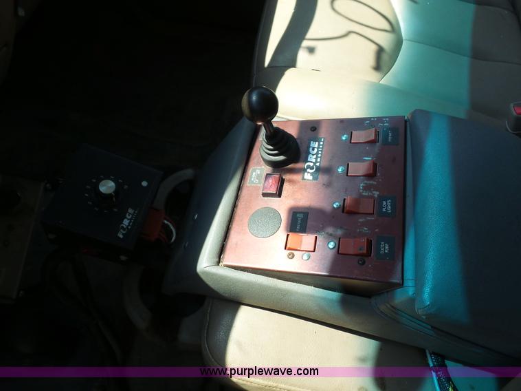 image for item K1712 2003 Chevrolet Silverado 2500HD Ext. Cab pickup truck