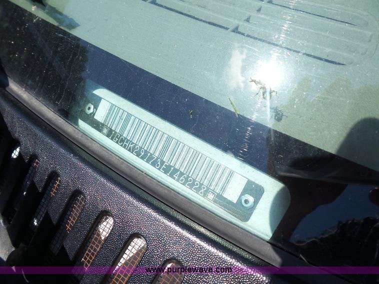 image for item K1712 2003 Chevrolet Silverado 2500HD Ext. Cab pickup truck