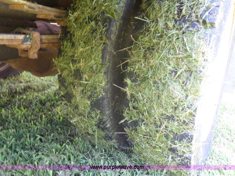 image for item K1713 2001 Chevrolet Silverado 3500 tow truck