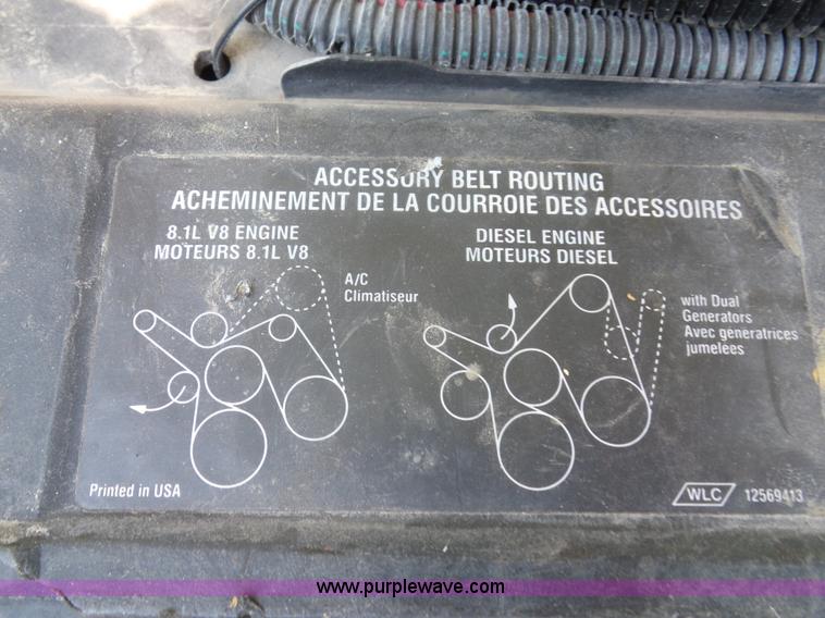 image for item K1713 2001 Chevrolet Silverado 3500 tow truck