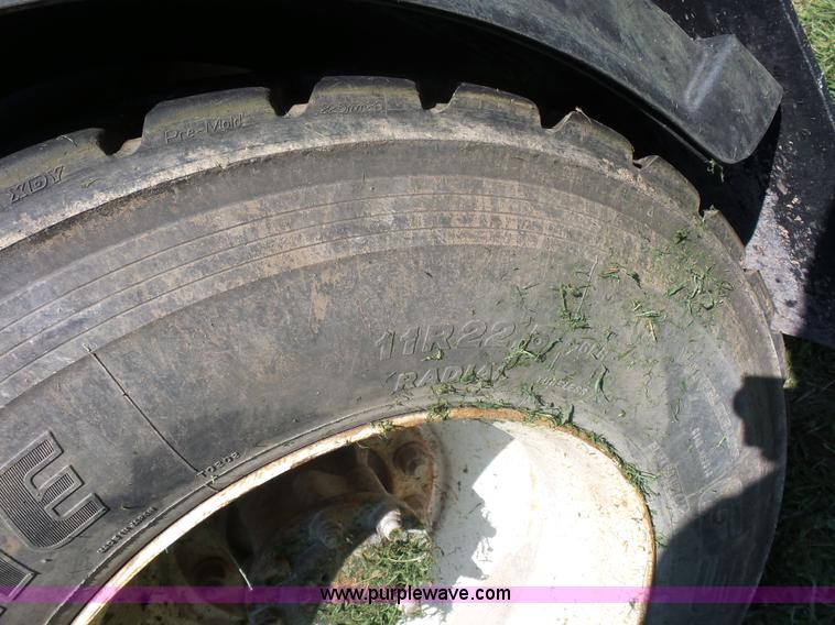 image for item K1716 2001 International 8100 dump truck