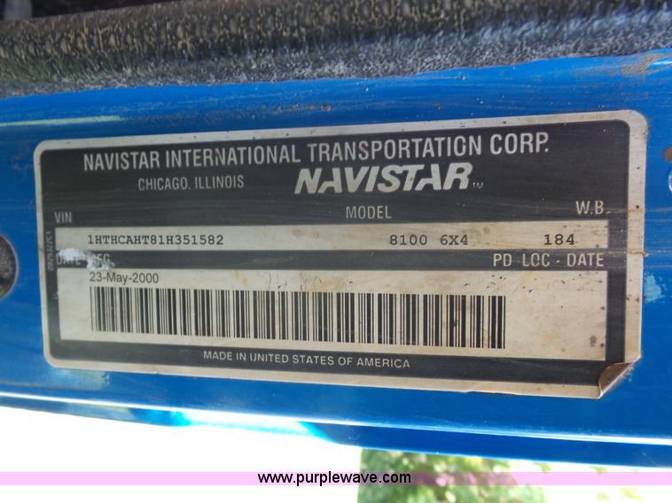 image for item K1716 2001 International 8100 dump truck