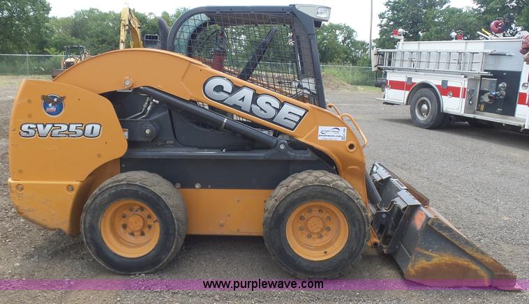 image for item K1990 2014 Case SV250 skid steer