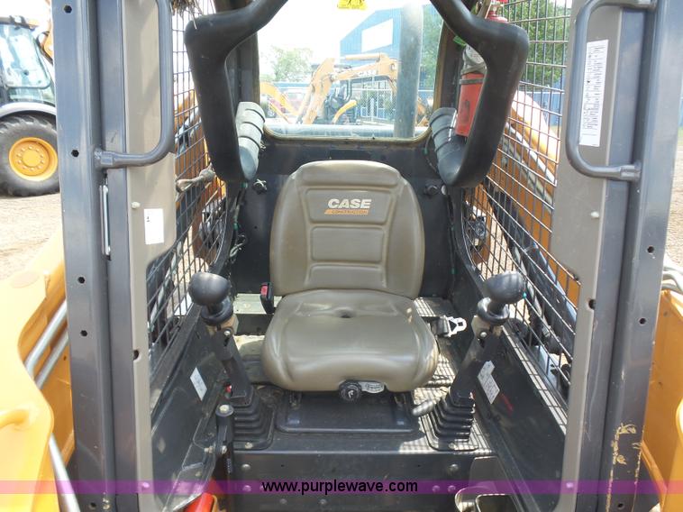 image for item K1990 2014 Case SV250 skid steer