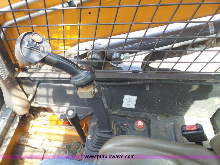 image for item K1990 2014 Case SV250 skid steer