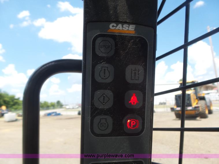 image for item K1990 2014 Case SV250 skid steer