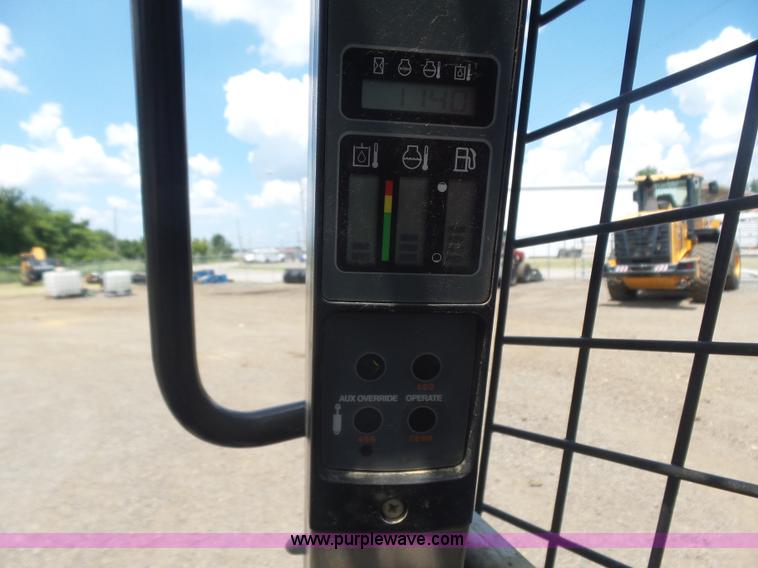 image for item K1990 2014 Case SV250 skid steer