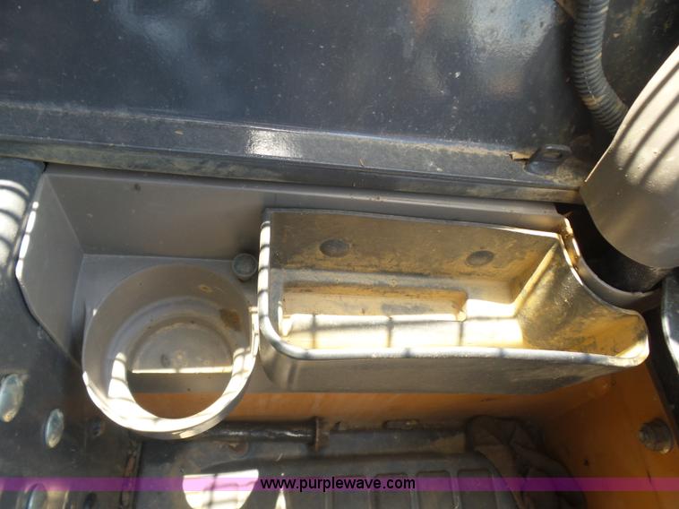 image for item K1990 2014 Case SV250 skid steer