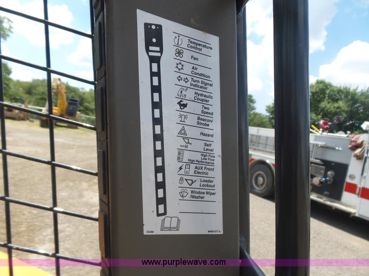 image for item K1990 2014 Case SV250 skid steer