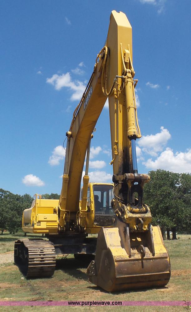 image for item K1992 2001 John Deere 330LC excavator